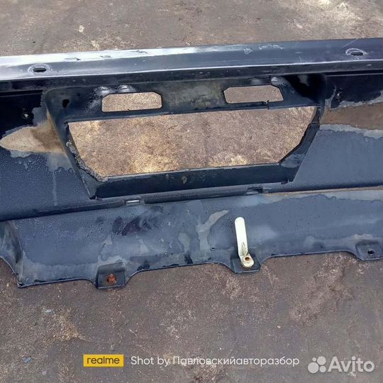 Бампер задний Toyota Vista SV32