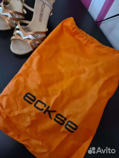 Спортивные танцевальные туфли Eckse