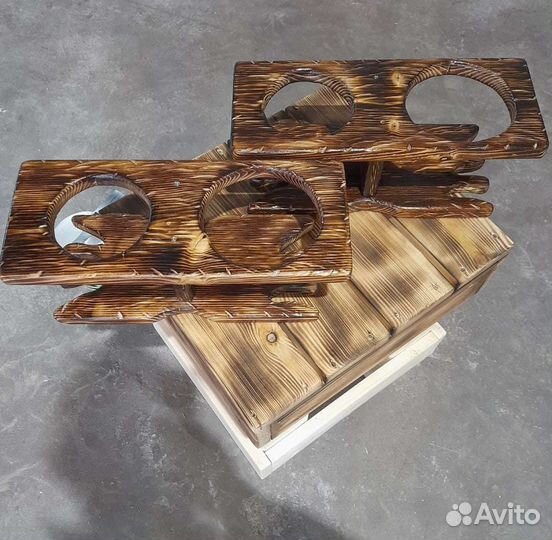 Подставка под миски