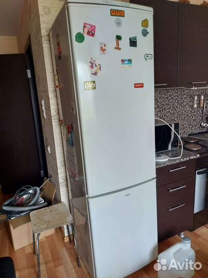 Кухонный гарнитур, мебель, газовые плиты