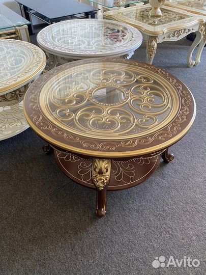 Журнальный столик