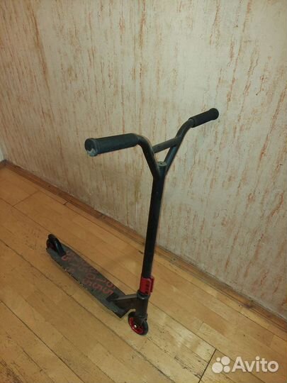 Трюковой самокат Scooter