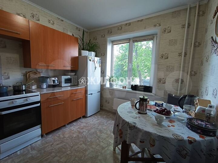 4-к. квартира, 74,7 м², 1/9 эт.
