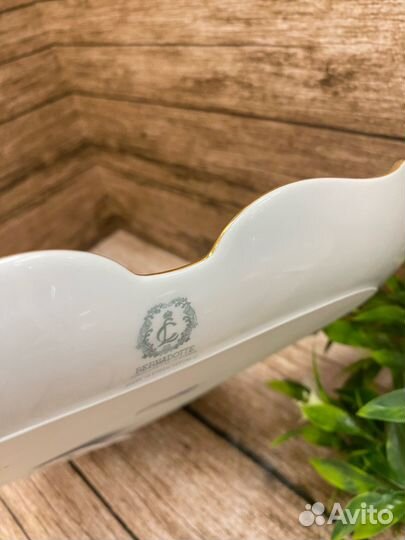 Поднос треугольный 