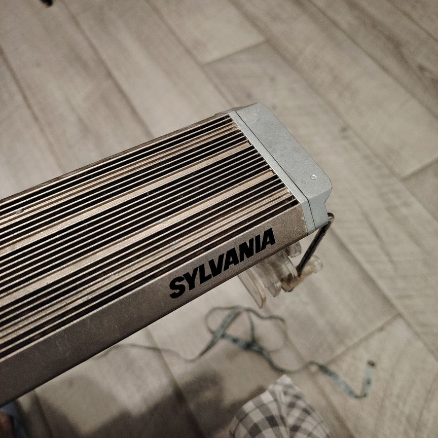 Лампа для аквариума sylvania 80-110см