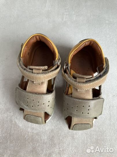 Сандалии детские 24 размер