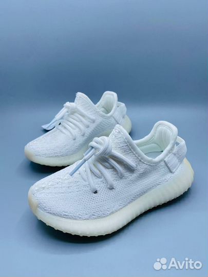 Adidas yeezy boost 350 детские белые разм. 29