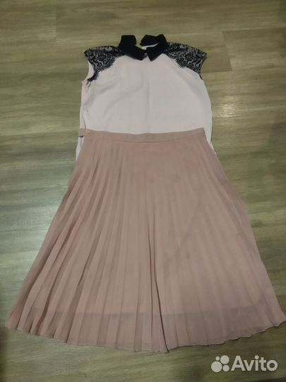 Юбки пакетом 44 р