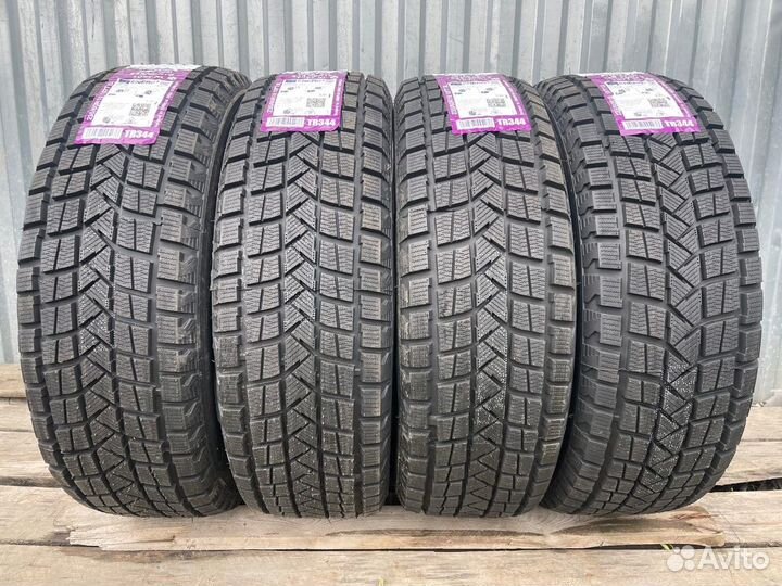 Tourador Winter Pro TSS1 235/50 R18 97T