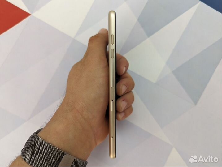 Samsung Galaxy A6+, 3/32 ГБ
