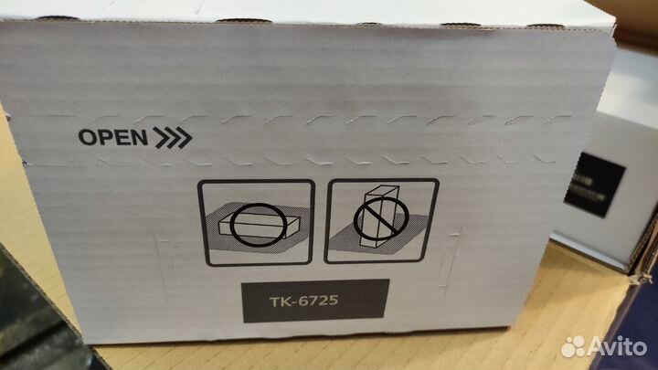 Картридж Kyocera TK-6725