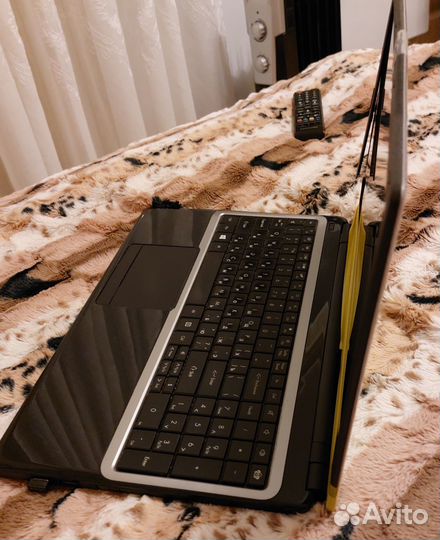 Продаётся ноутбук Packard bell