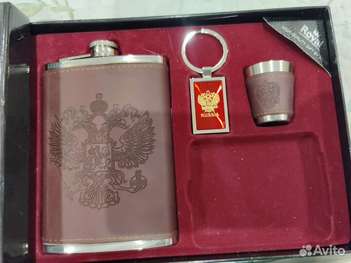 Неполный подарочный набор с фляжкой, Royal