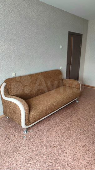 2-к. квартира, 54 м², 4/10 эт.