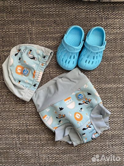 Плавки, шапочка splash about и сланцы