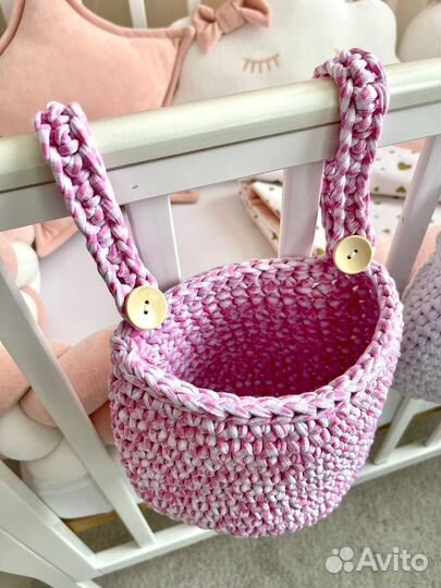 Корзинка-органайзер на кроватку