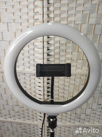 Кольцевая лампа