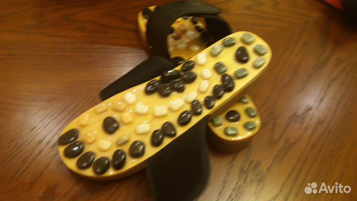 Массажные тапочки Gezatone с натуральными камнями