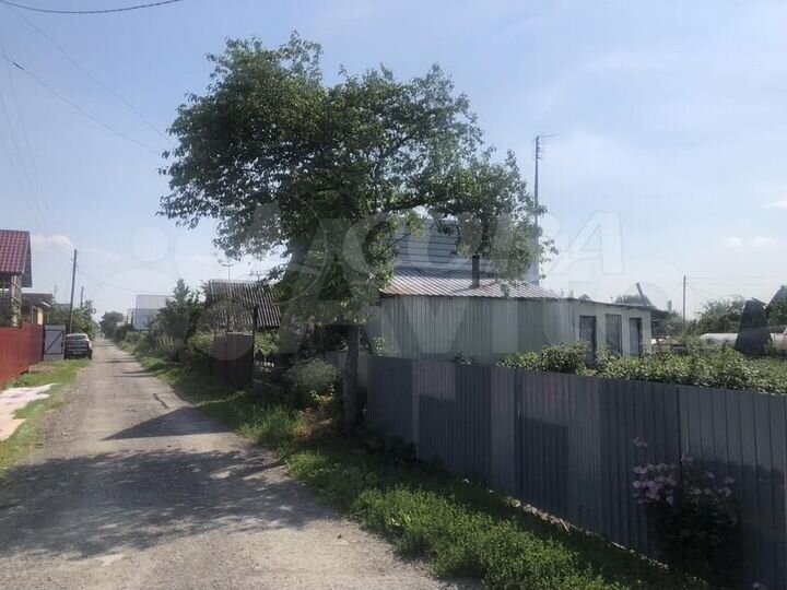Дача 40 м² на участке 5,5 сот.