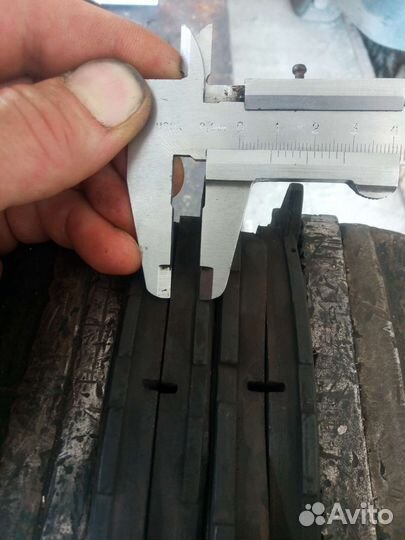 Тормозные колодки Toyota Kamry