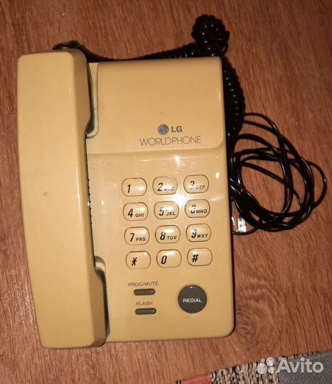 Ретро-телефон