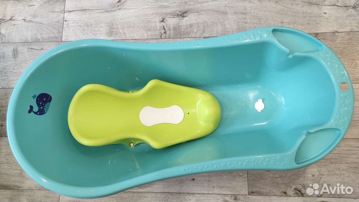 Ванночка для купания с горкой