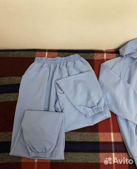 Спортивный костюм новый 44-50