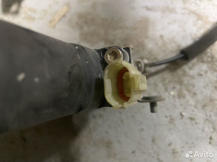 Hyundai Accent Стеклоподьемник передний правый