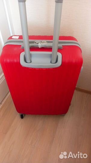 Чемодан на колесах