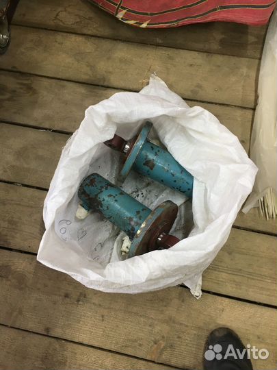 Гидроцилиндр для пресса