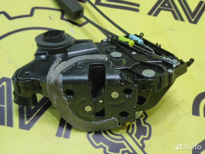 Замок двери передний левый Lexus Gs350 GRS191