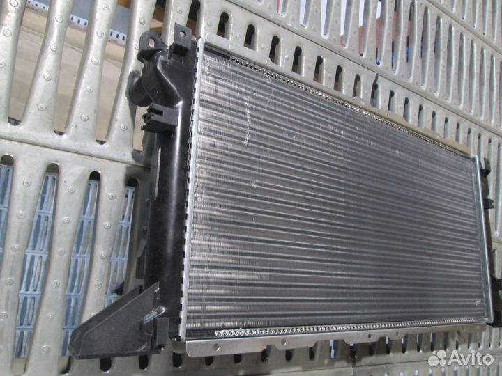 Радиатор охлаждения Ford Transit V (VE83) 94-00