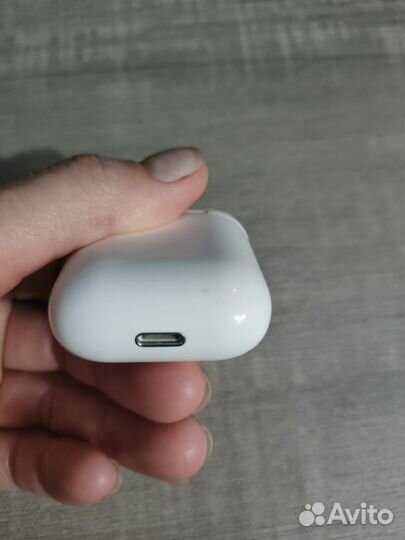 Беспроводные наушники apple airpods