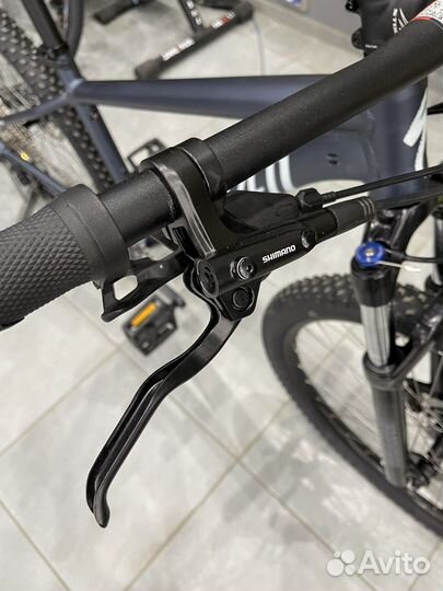 Горный велосипед Specialized Rockhopper Elite 27.5