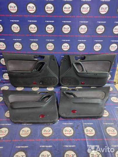 Обшивки дверей Mazda Xedos 9