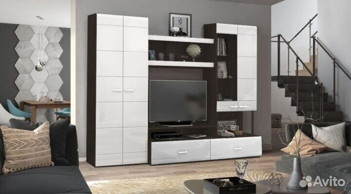 Стенка в гостиную