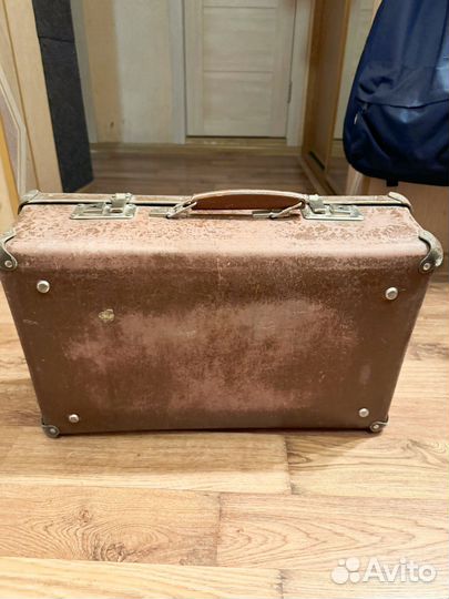 Чемодан СССР фибровый