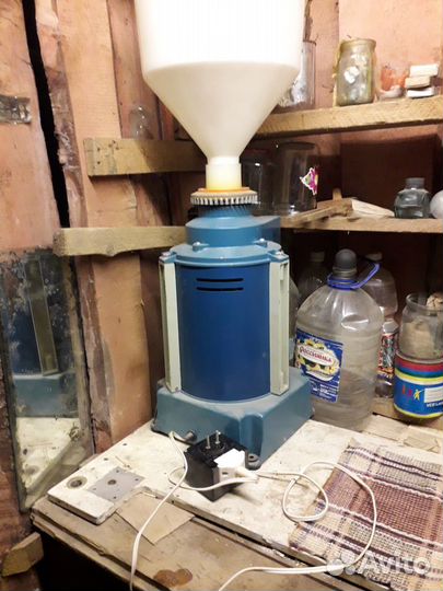 Воронка и жернова мельницы из Мурома