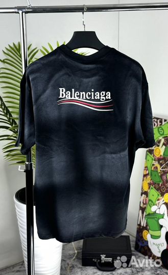 Летний костюм balenciaga