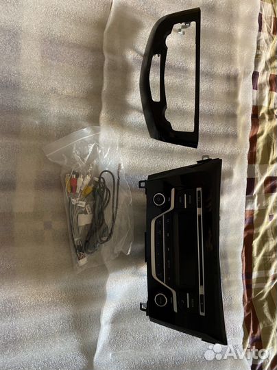 Штатное головное устойство на nissan qashqai