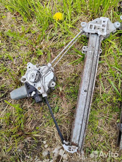 Стеклоподъёмник Lancer 9