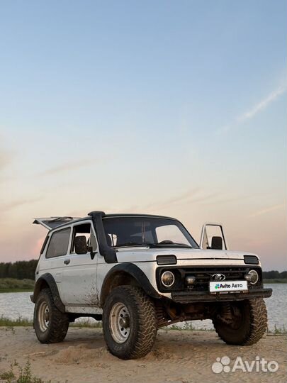 LADA 4x4 (Нива) 1.7 МТ, 1996, 200 000 км