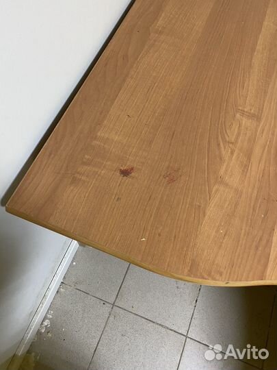 Офисный стол