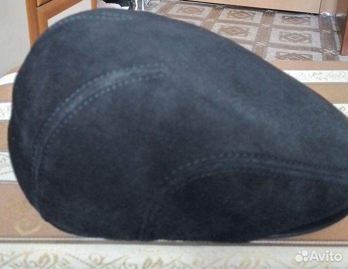 Мужская кожаная кепка