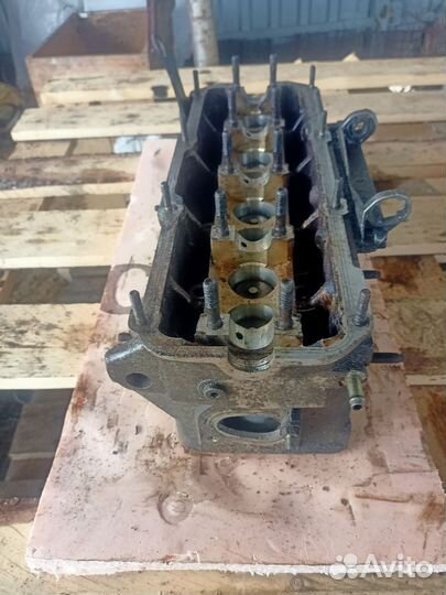 ГБЦ головка Volkswagen Passat B5 1.6л 8кл