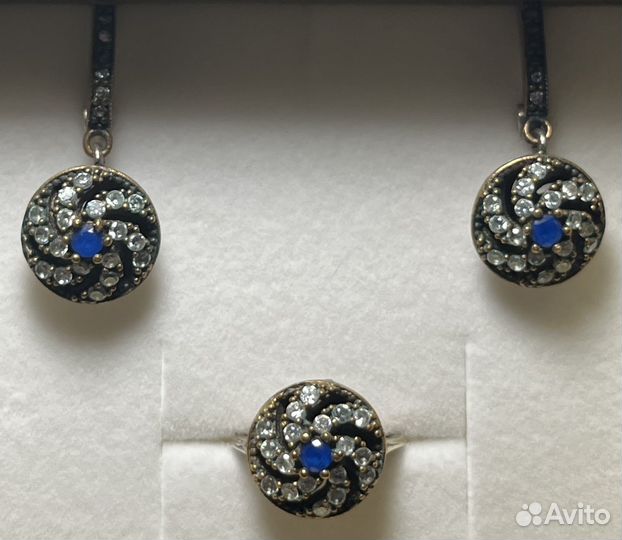 Винтажный серебряный комплект с сапфирами
