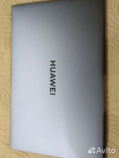 Huawei matebook d16