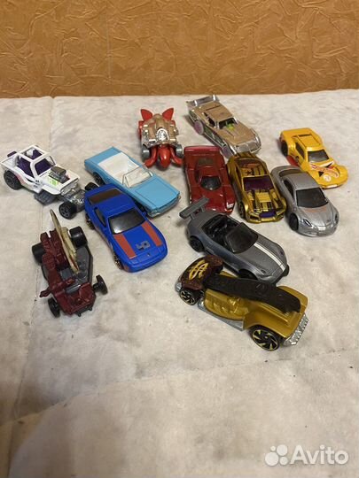 Машинки hotwheels 30 шт