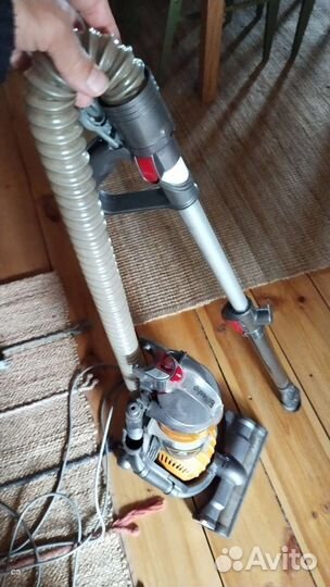 Пылесос Dyson