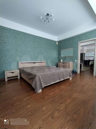 2-к. квартира, 84 м², 8/10 эт.